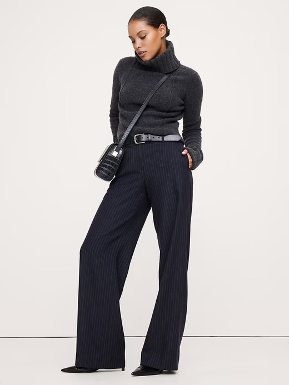 BANANA REPUBLIC THE EVERYDAY WIDE-LEG PANT IN FLANNEL